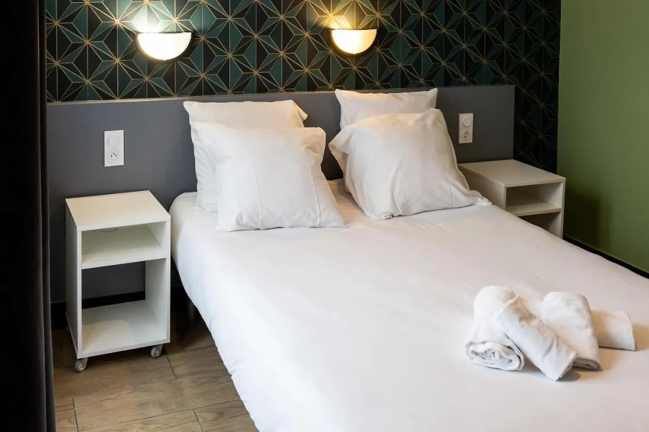 Luxia 2* Parijs