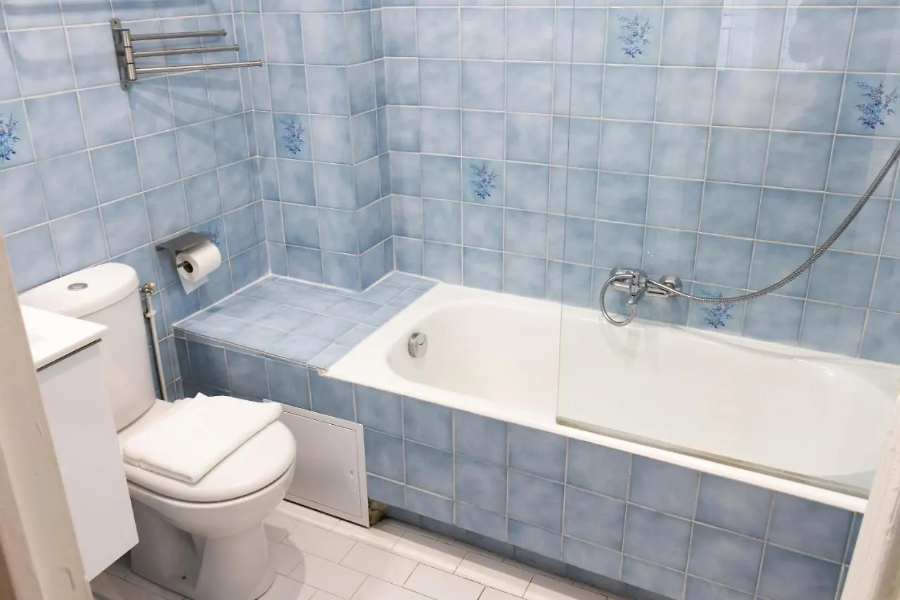 Luxia Hotel 2*