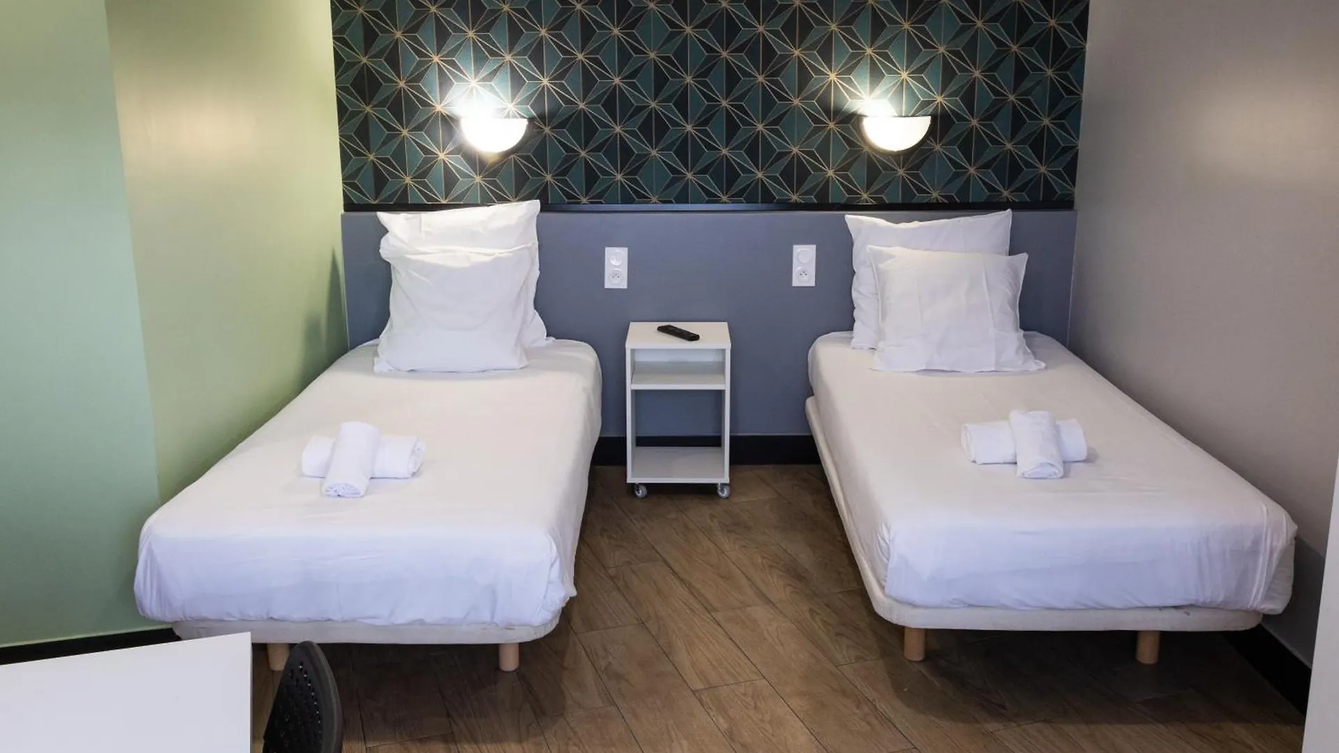 Hotel Luxia 2*