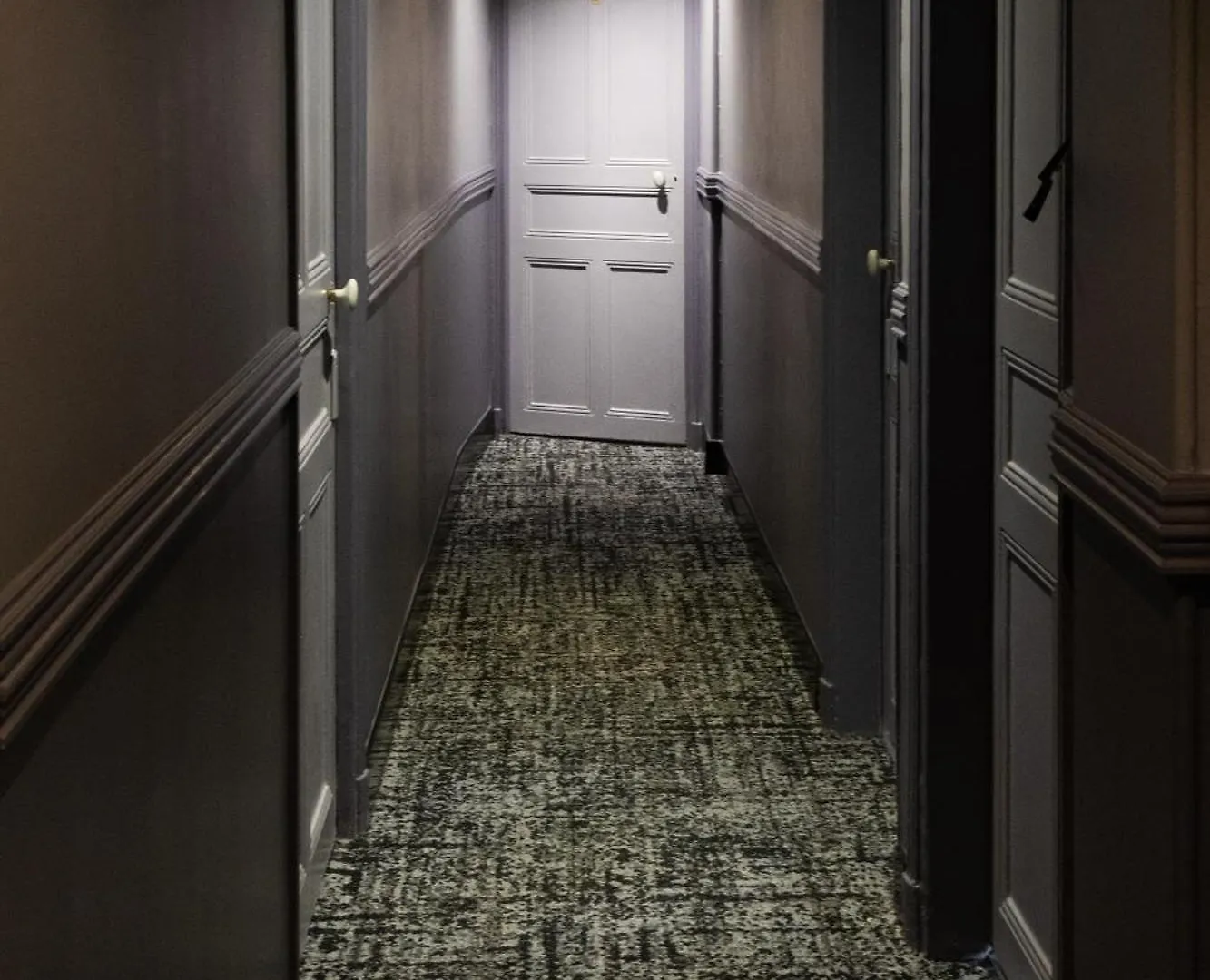 Luxia Hotel 2*